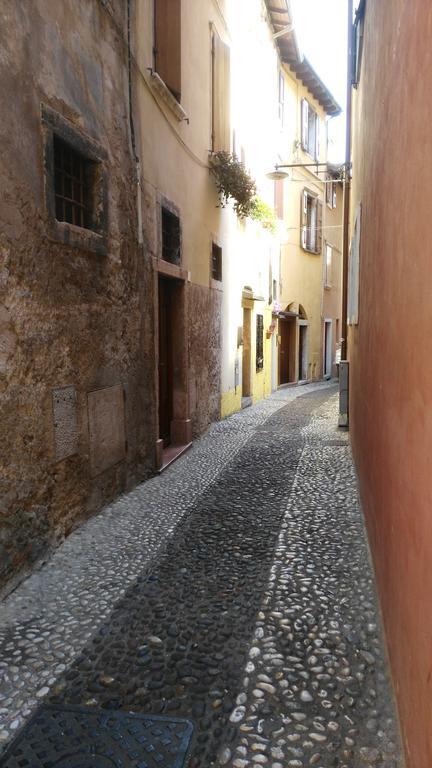 Camere Porto Vecchio Con Parcheggio A Pochi Passi Dal Castello Malcesine Bagian luar foto