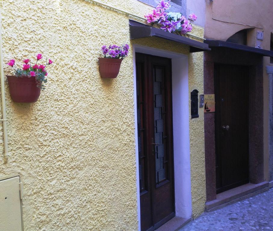 Camere Porto Vecchio Con Parcheggio A Pochi Passi Dal Castello Malcesine Bagian luar foto