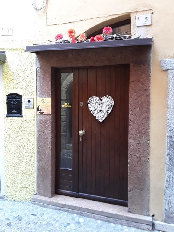 Camere Porto Vecchio Con Parcheggio A Pochi Passi Dal Castello Malcesine Bagian luar foto