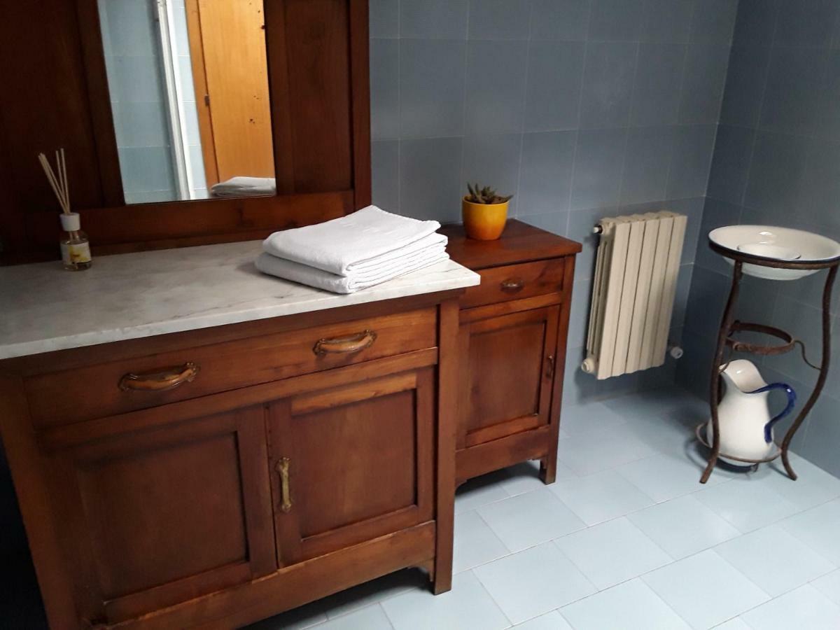 Camere Porto Vecchio Con Parcheggio A Pochi Passi Dal Castello Malcesine Bagian luar foto